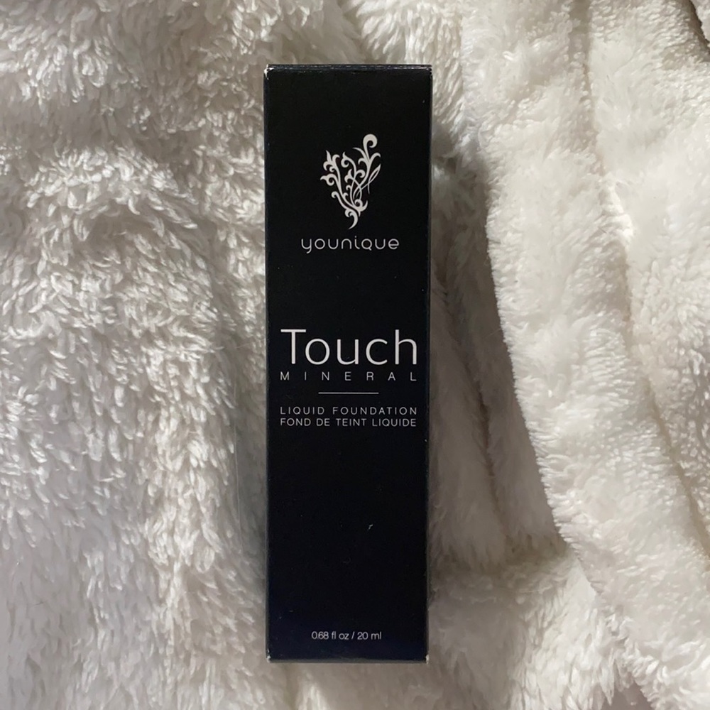Organza Touch Mineral liquid foundation